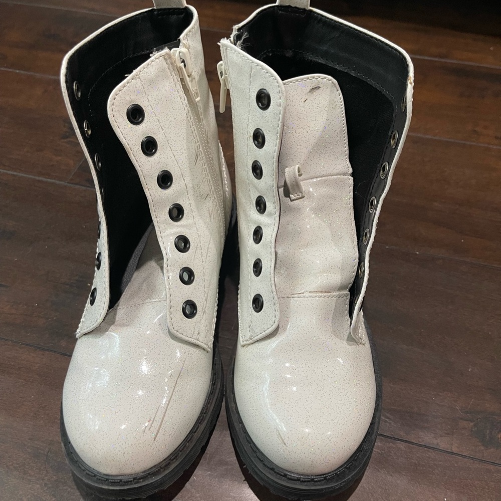Wonder Nation glitter white combat boots